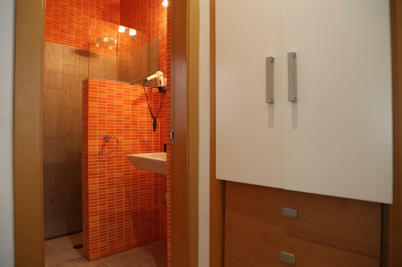 Las Coles Apartasuites Xàtiva Zewnętrze zdjęcie
